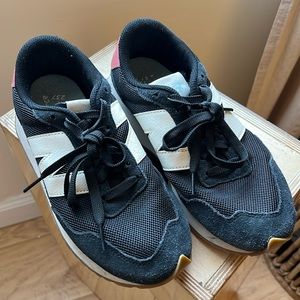 New Balance 237 women’s size 8